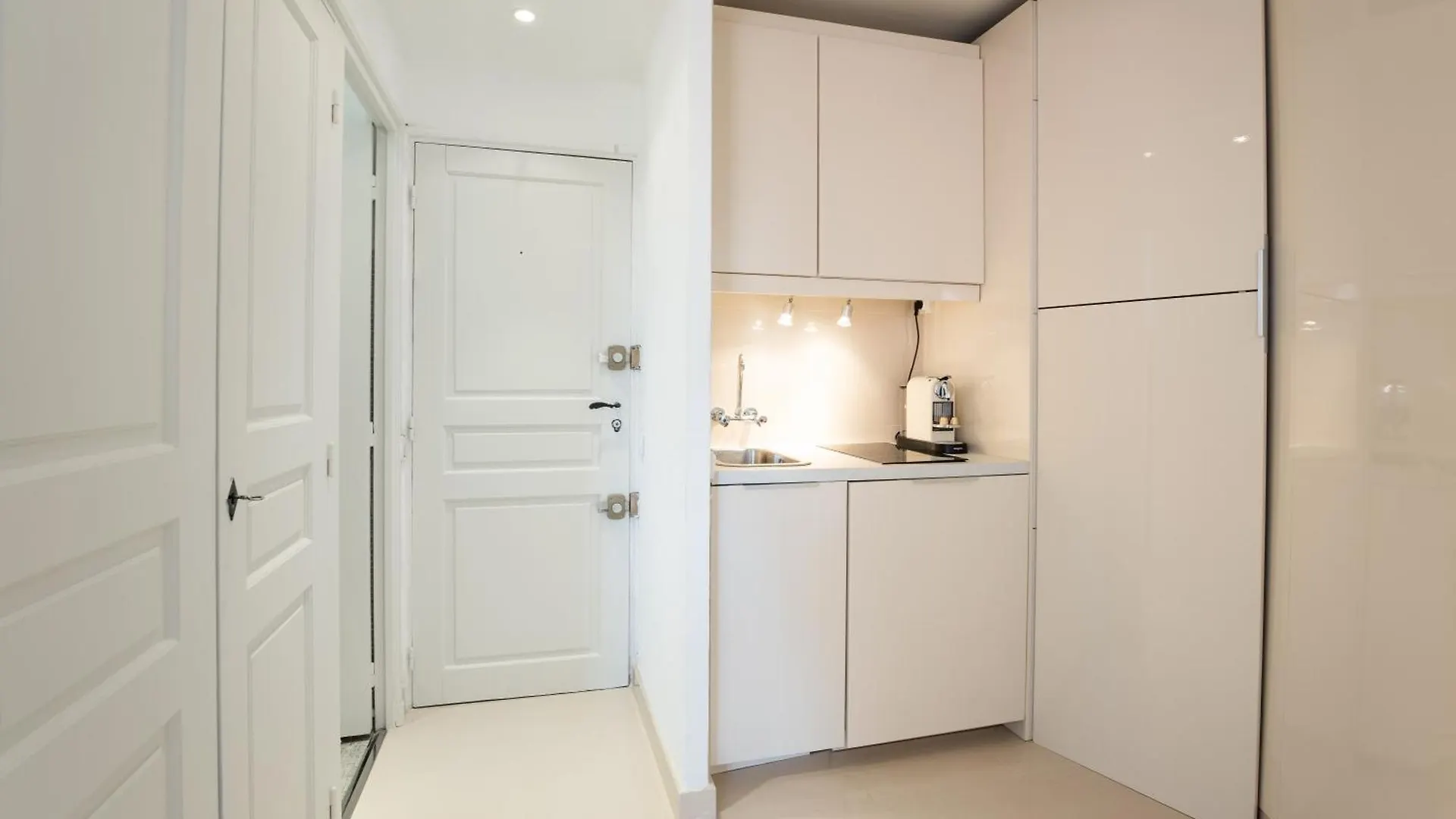 Apartment Saint Tropez, Coeur De Village, Appartement Unique France